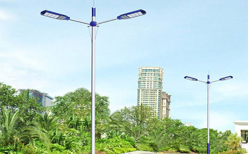 瓜州太阳能路灯地脚螺栓规格：防止倾倒的关键